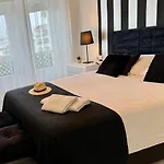 Petunias Lorcrisur Apartment *