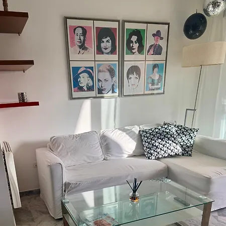 Petunias Lorcrisur Apartment