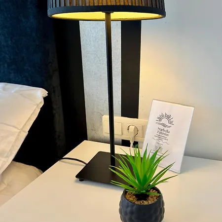 Petunias Lorcrisur * ماربيا